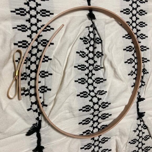 Madewell Patent Leather Bow Belt - Picture 2 of 2